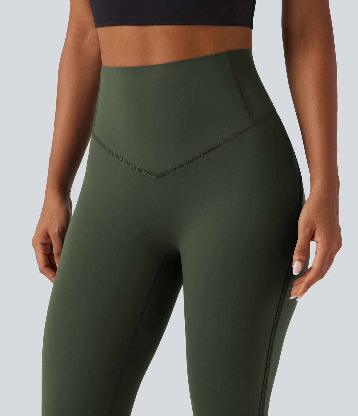Legginsy treningowe 7/8 z wysokim stanem i kieszeniami – Leśna zieleń