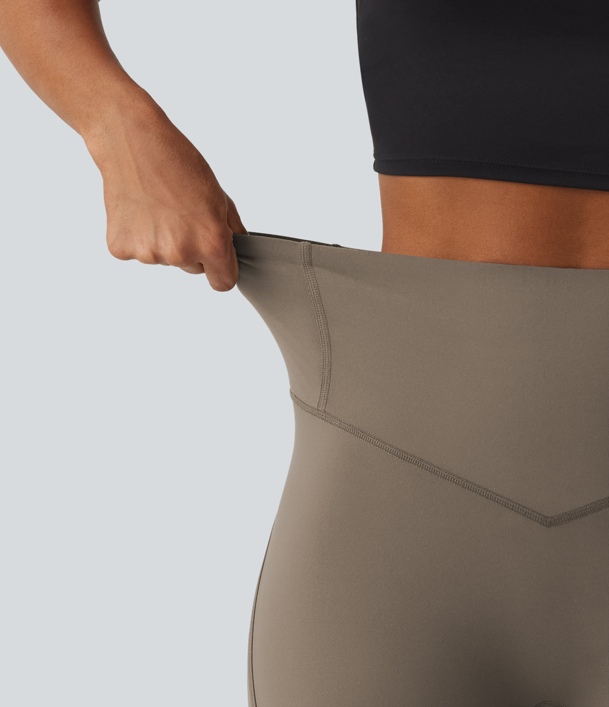 Legginsy treningowe 7/8 z wysokim stanem i kieszeniami – Szarobrązowe